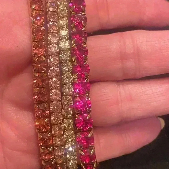 Multi Pink Rhinestones over Gold Multi Strands Bracelet NWOT - Picture 1 of 4